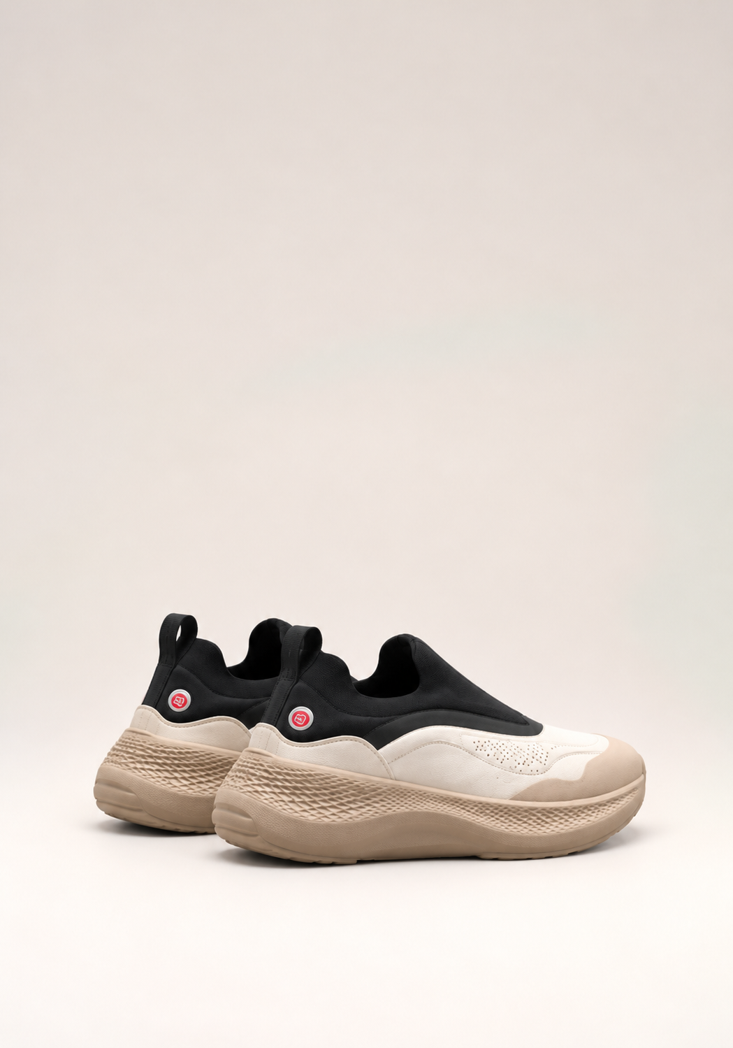 LOÏC | Sculpted Knit Sneakers