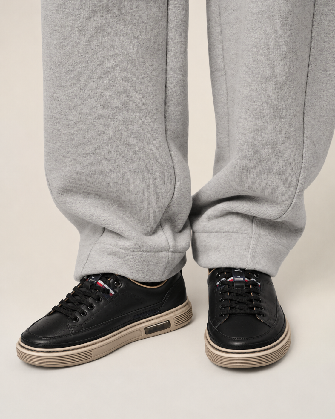 GASPARD | Ribbed Sole Sneakers
