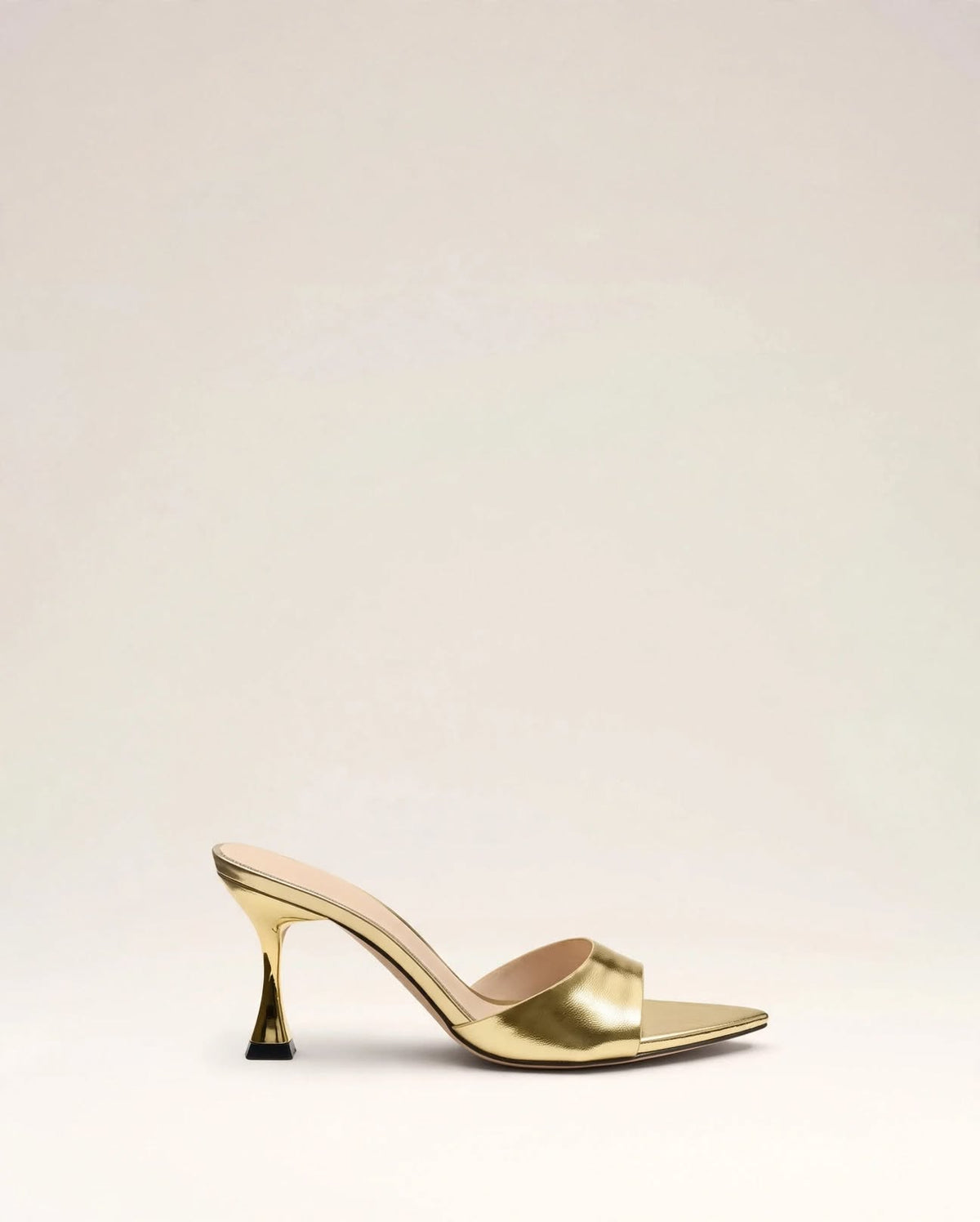 AURÉANE | The Metallic Sculpted-Heel Mules