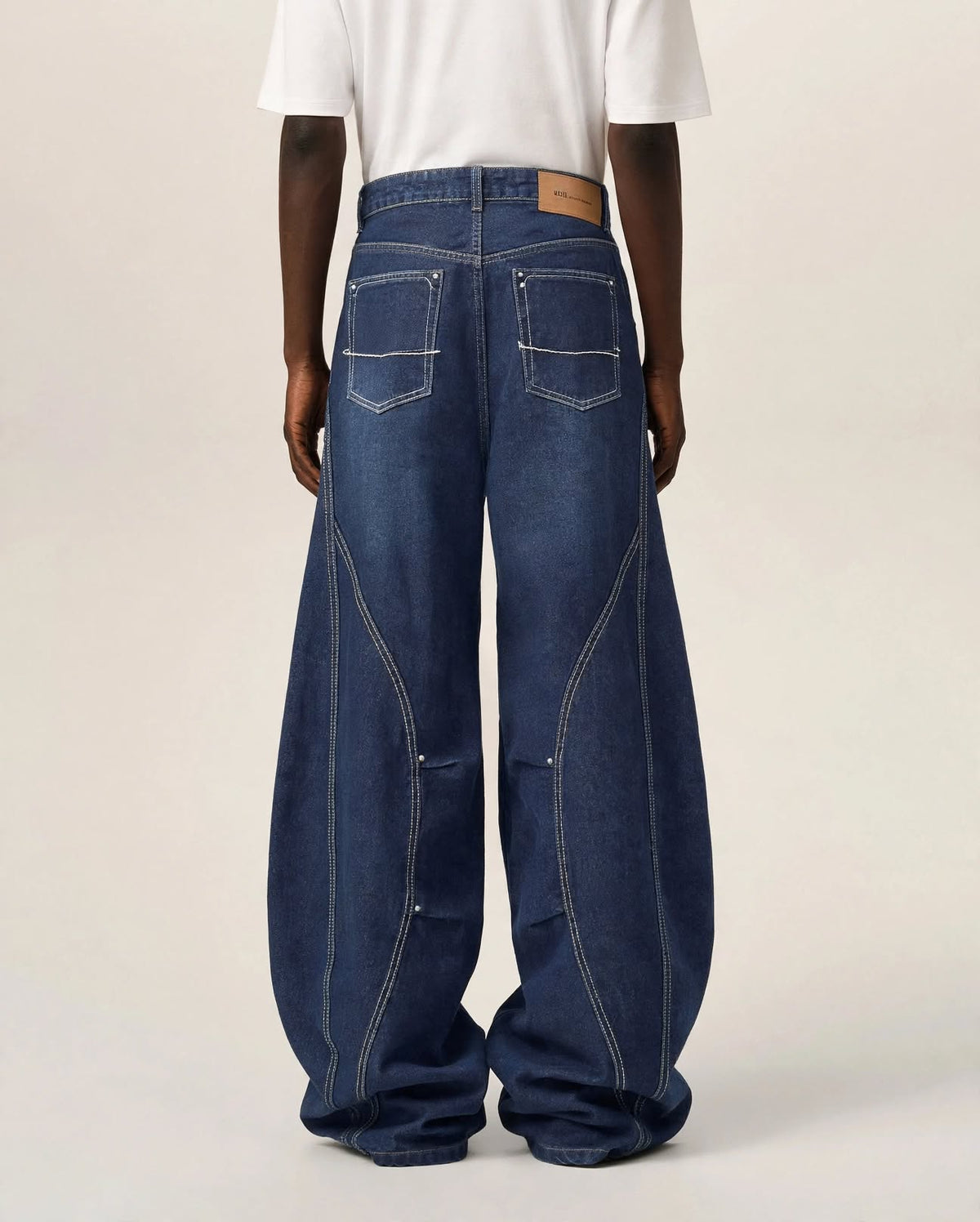 LA DÉMESURE | Sculpted Balloon Denim Jeans