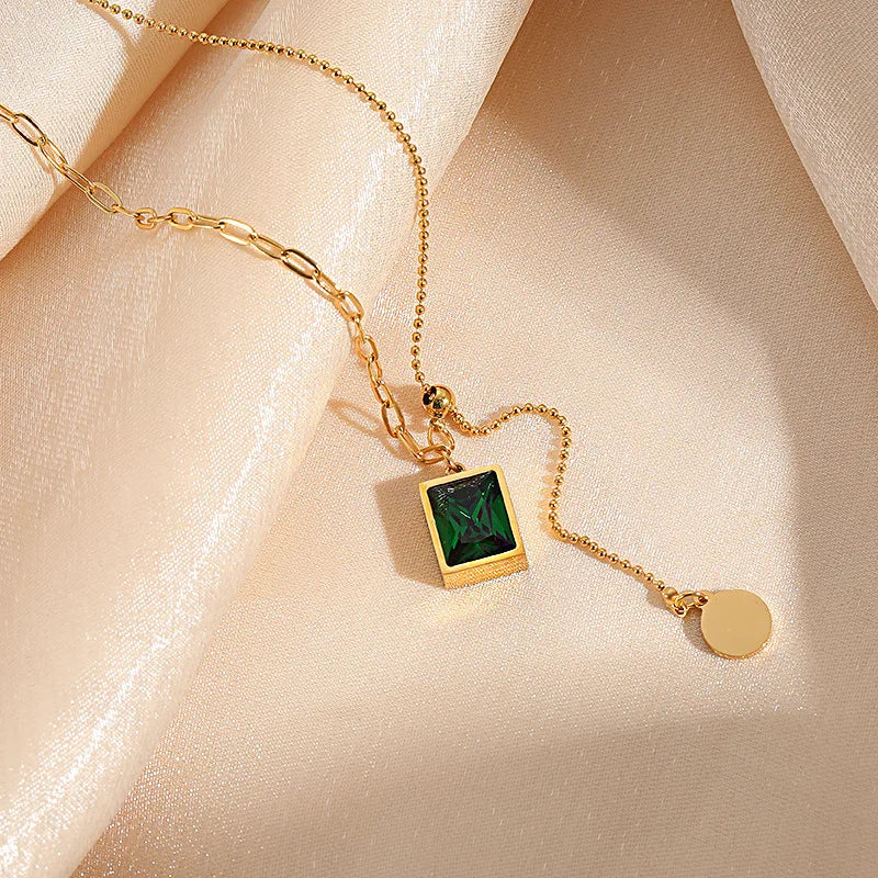 Zirconia Pendant Necklace
